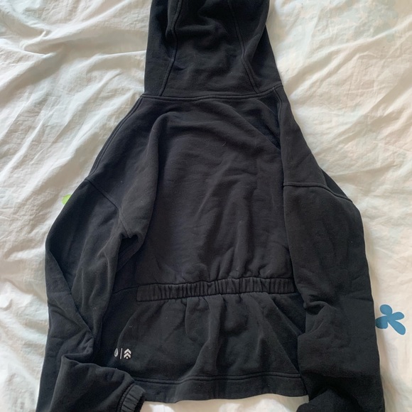 LULULEMON CROPPED HOODIE - Picture 5 of 5